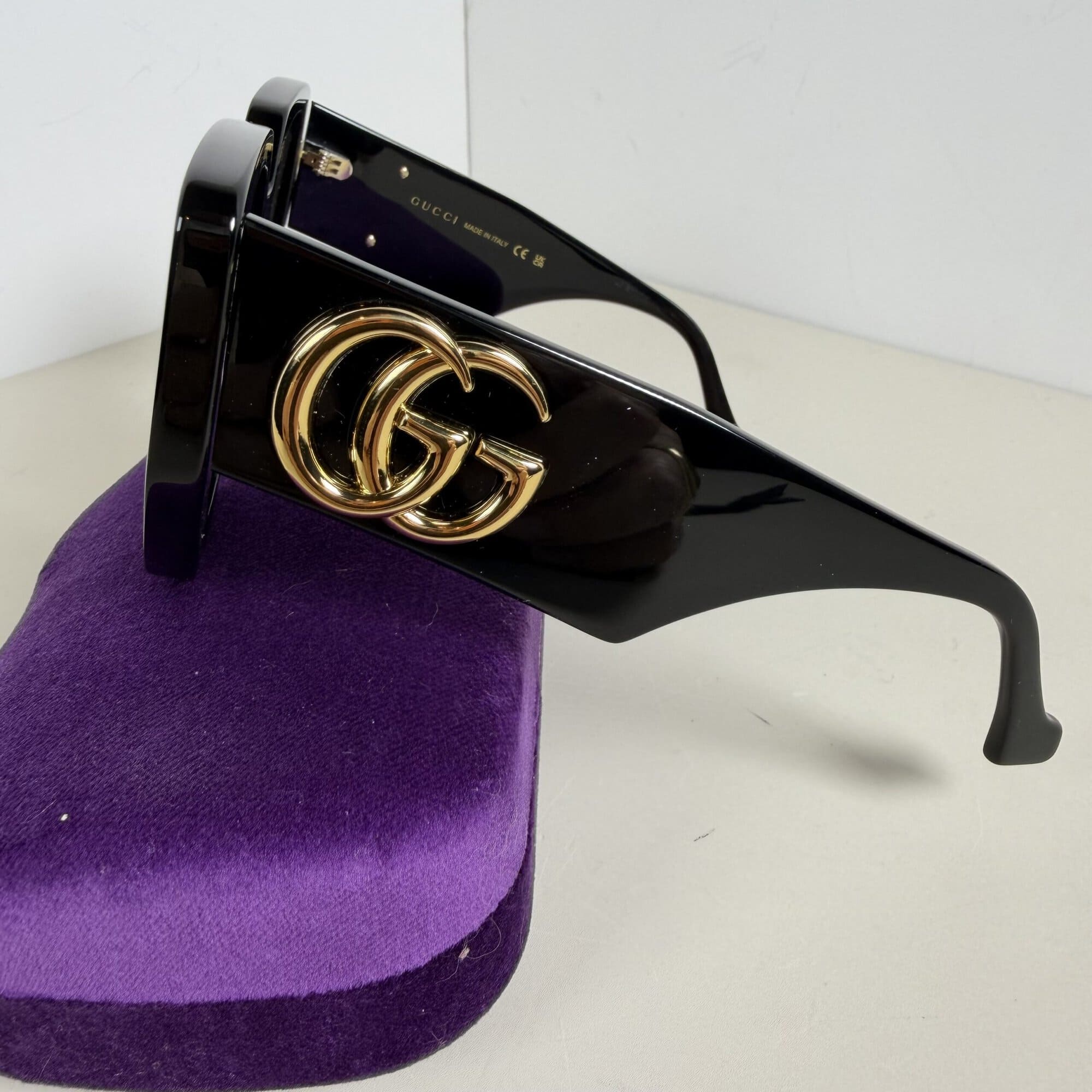Gucci GG0956S Black Oversized Geometric Cat-Eye Sunglasses - Image 3