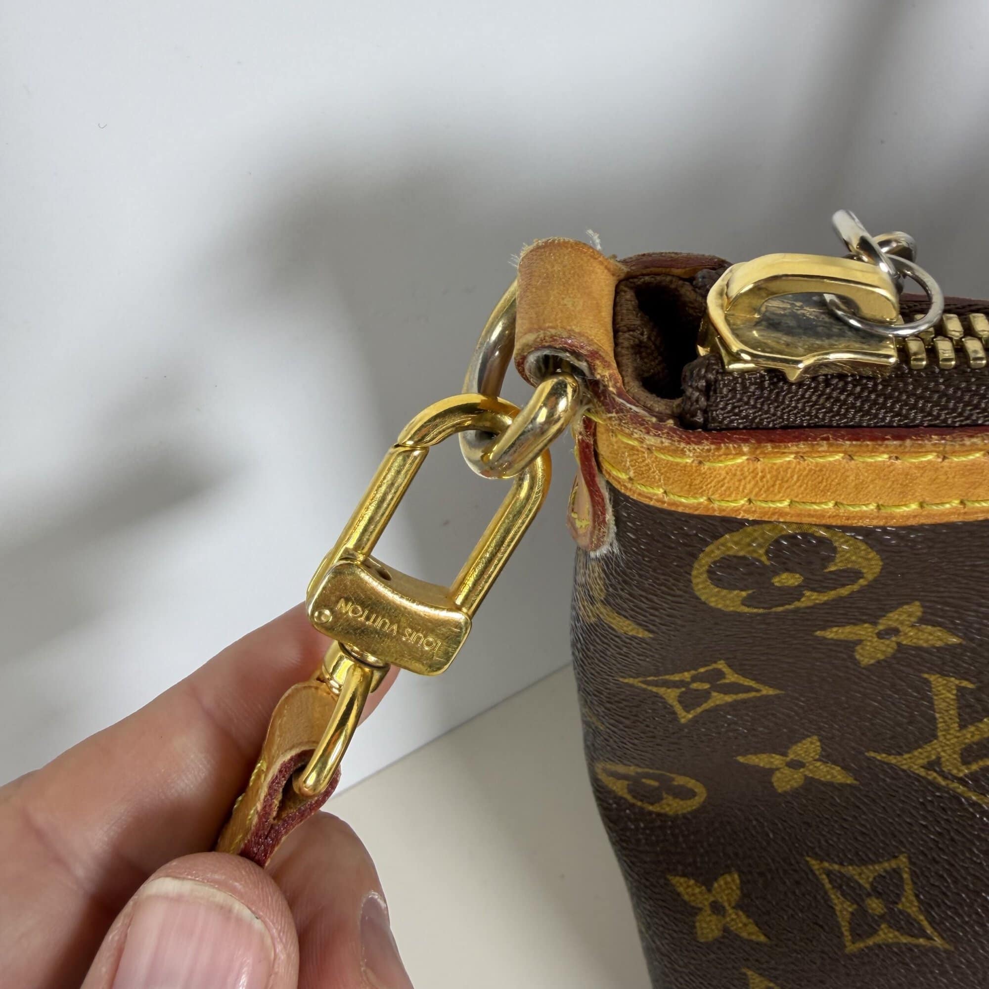 Louis Vuitton Monogram Canvas Palermo PM Tote Bag - Image 4