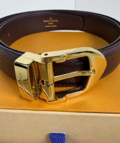 Louis Vuitton Taiga Leather Ceinture Ellipse Belt