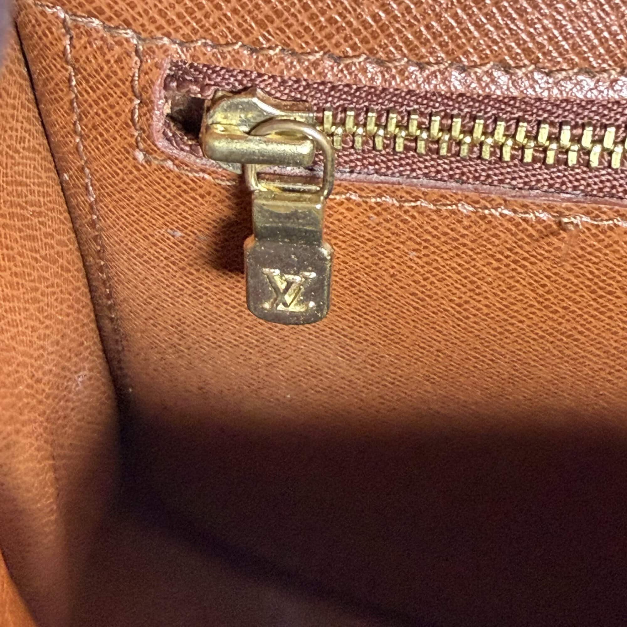 Louis Vuitton Monogram Canvas Saint Cloud GM Shoulder Bag - Image 14