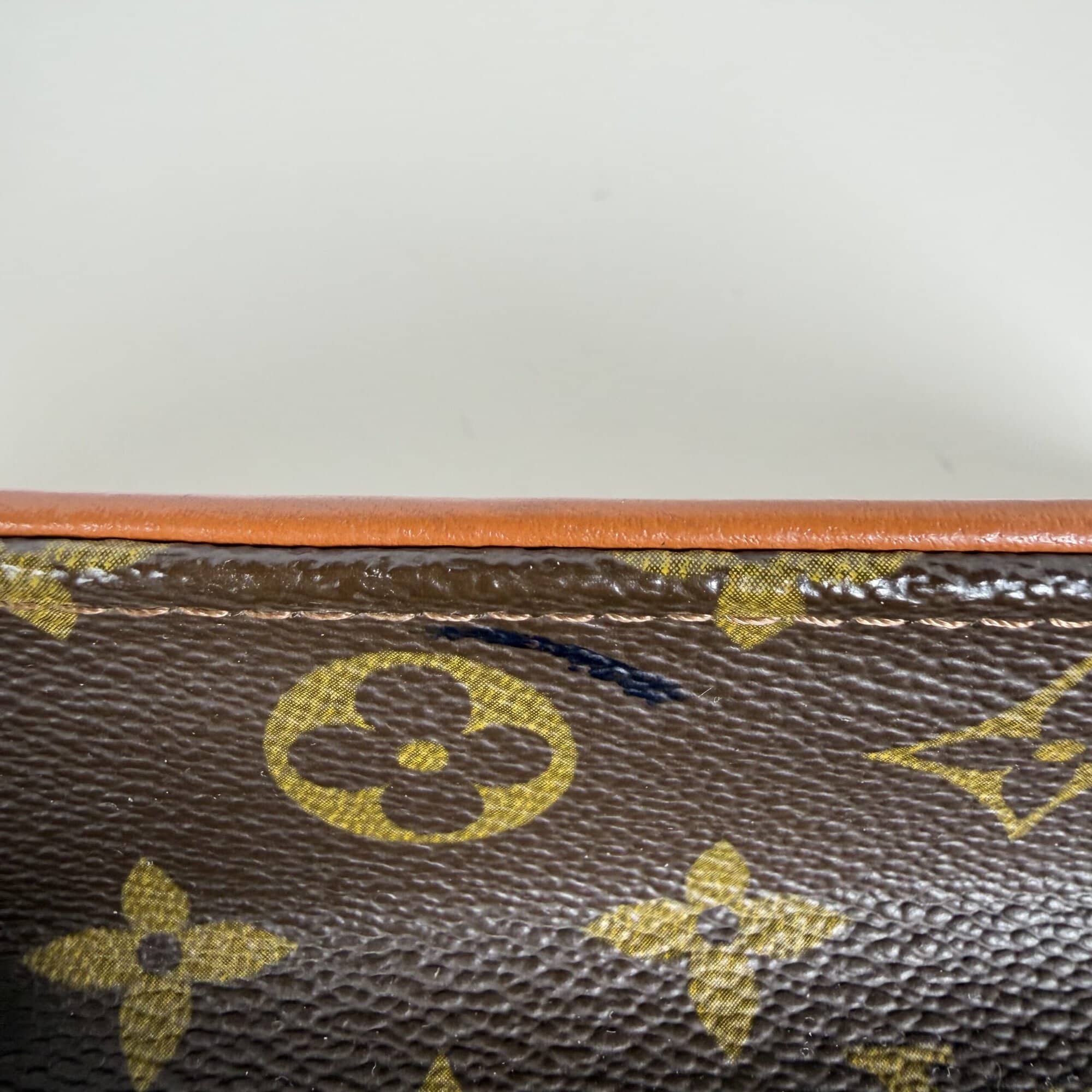 Louis Vuitton Monogram Canvas Pochette Twin GM Clutch Bag - Image 9
