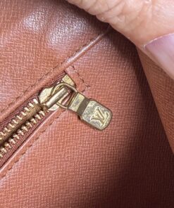 Louis Vuitton Monogram Canvas Pochette Twin GM Clutch Bag - Image 16