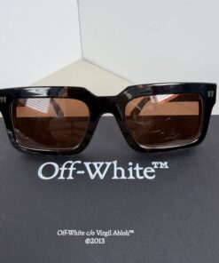 Off-White c/o Virgil Abloh Chester OERI149 1007 Matte Black Square Sunglasses with Clip-On Tortoiseshell Frame Set - Image 3