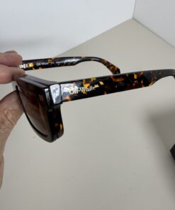 Off-White c/o Virgil Abloh Chester OERI149 1007 Matte Black Square Sunglasses with Clip-On Tortoiseshell Frame Set - Image 4