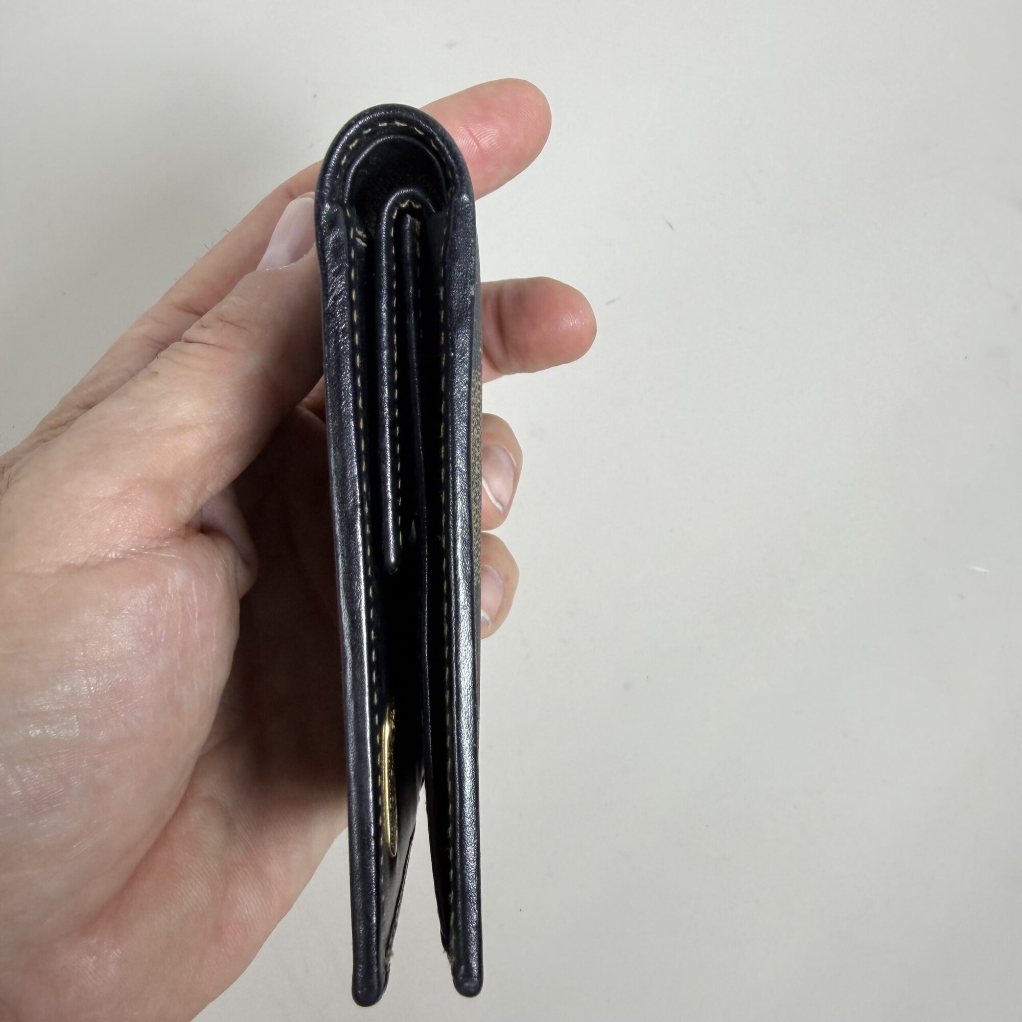 Fendi Vintage Pequin Stripe Coated Canvas Bi-Fold Wallet with Leather Trim and FF Logo Emblem - Image 3