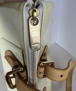 Louis Vuitton Monogram Vernis Rosewood Avenue Shoulder Bag - Image 5