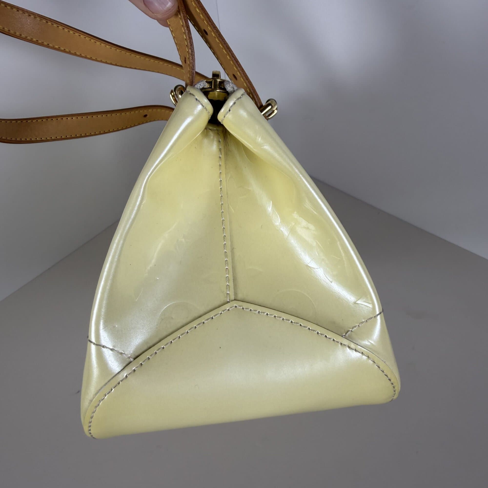 Louis Vuitton Monogram Vernis Rosewood Avenue Shoulder Bag image 6