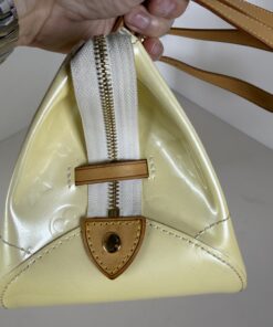 Louis Vuitton Monogram Vernis Rosewood Avenue Shoulder Bag - Image 7