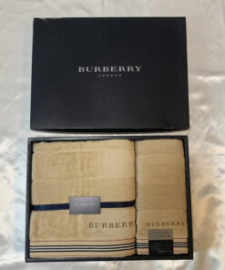 Burberry Beige Cotton Embroidered Towel Set