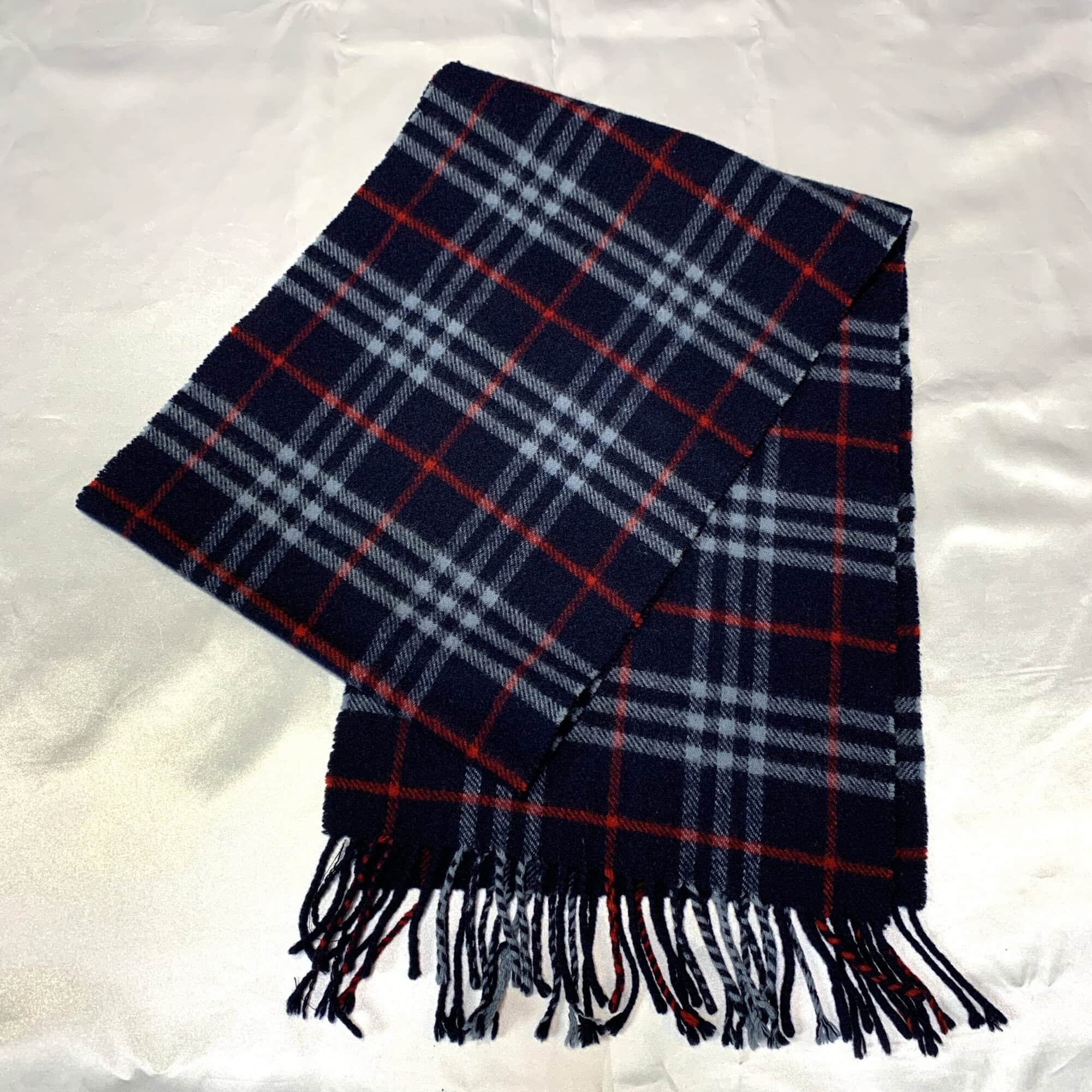 Burberrys Navy Blue Check 100% Lambswool Fringed Scarf