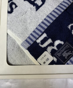 Burberrys 2-Piece Logo & Equestrian Knight Mini Towel Set in Box, additional view 5