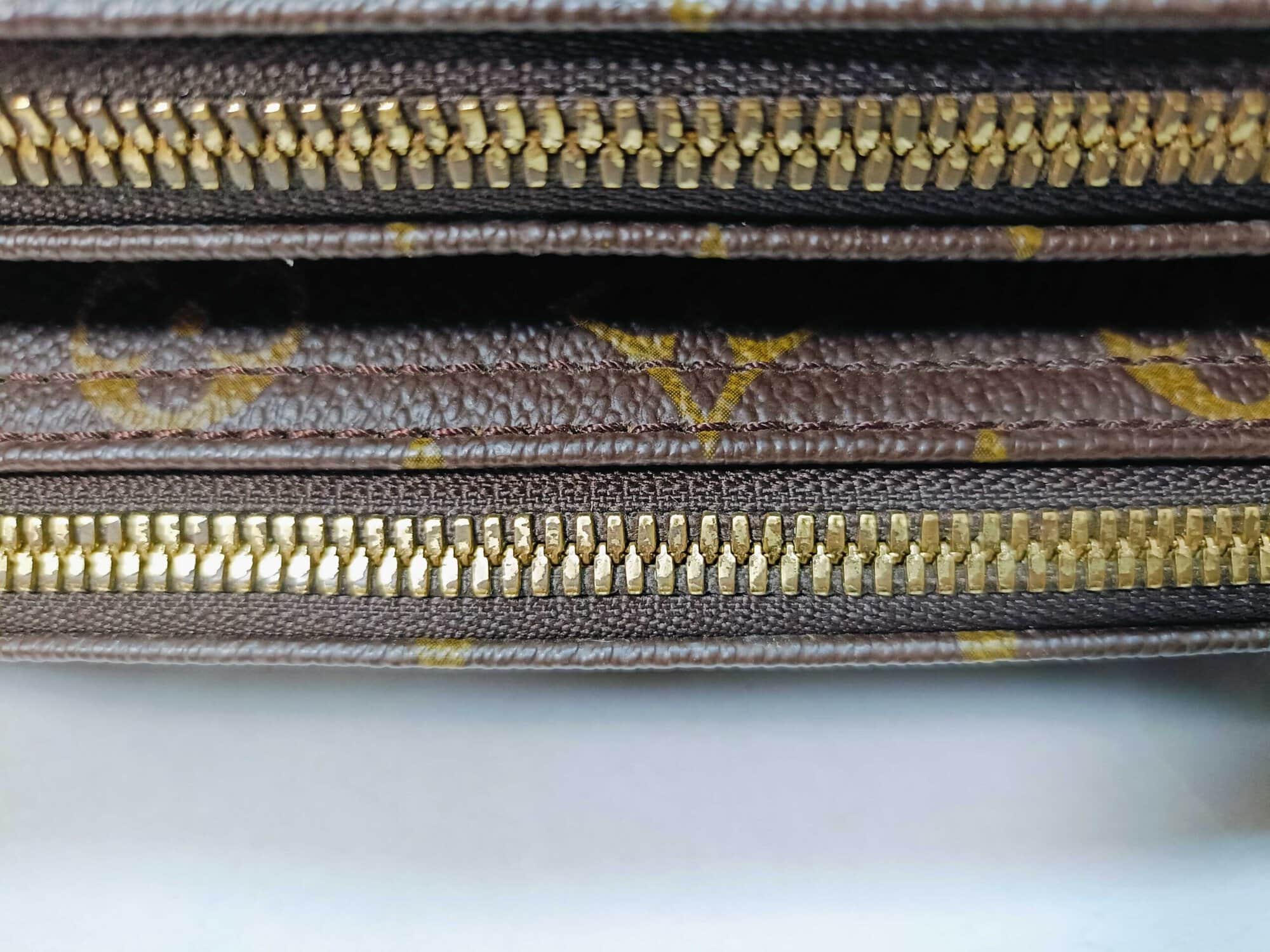 Louis Vuitton Monogram Canvas Reporter GM Messenger Bag, additional view 9