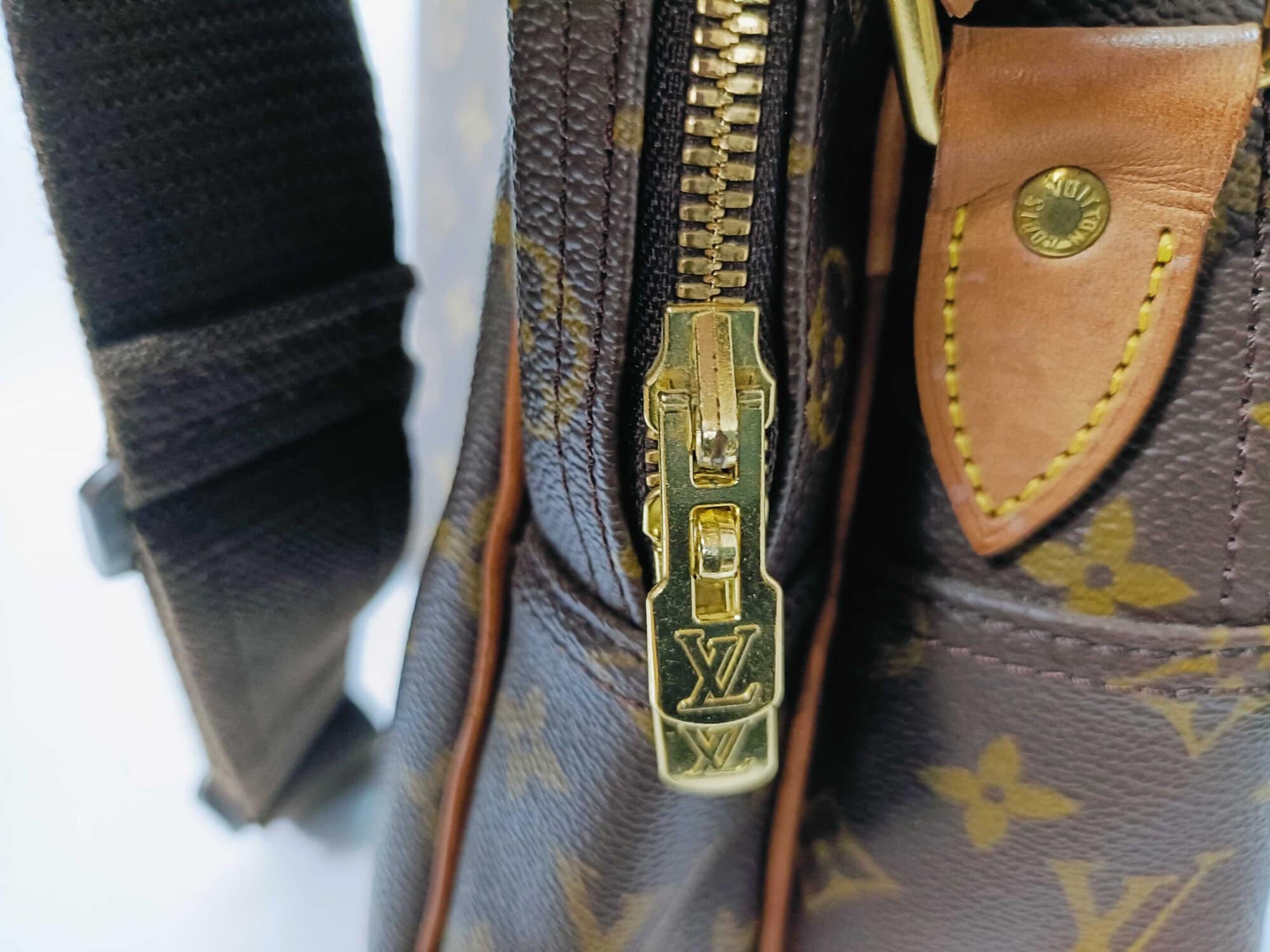 Louis Vuitton Monogram Canvas Reporter GM Messenger Bag, additional view 8