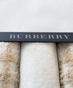 Vintage Burberry London Nova Check 3-Piece Face & Wash Towel Set - Image 3