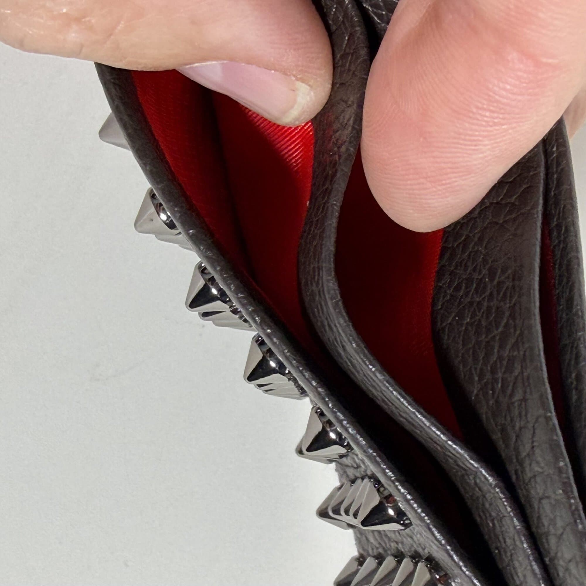 Christian Louboutin Black Grained Leather Kios Spikes Card Holder image 7