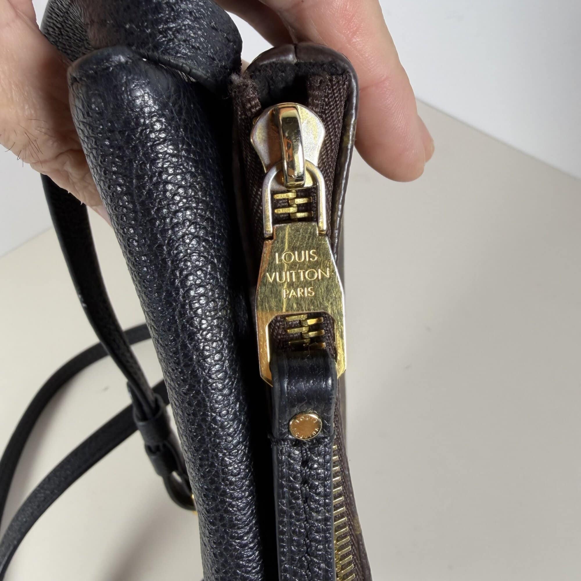 Louis Vuitton Monogram Noir Black Leather Twice Pochette Crossbody Bag - Image 9