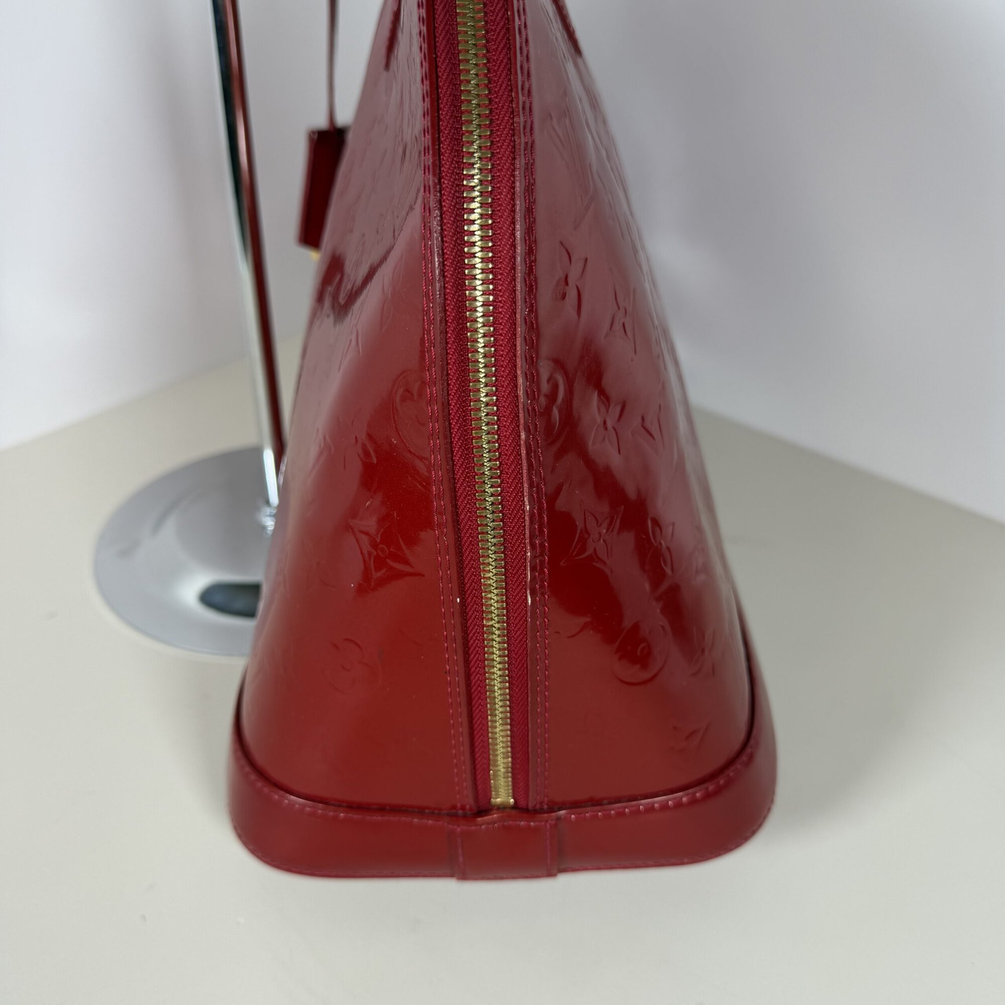 Louis Vuitton Pomme d'Amour Monogram Vernis Alma GM Bag image 4
