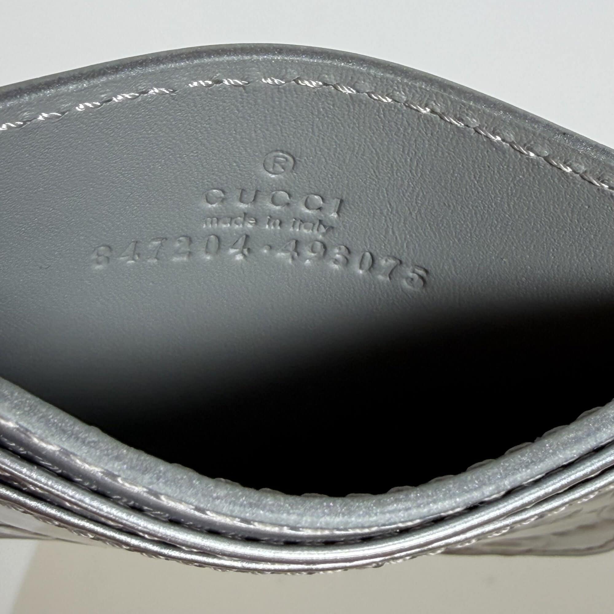 Gucci Metallic Silver GG Emblem Leather Pocket Card Holder image 8