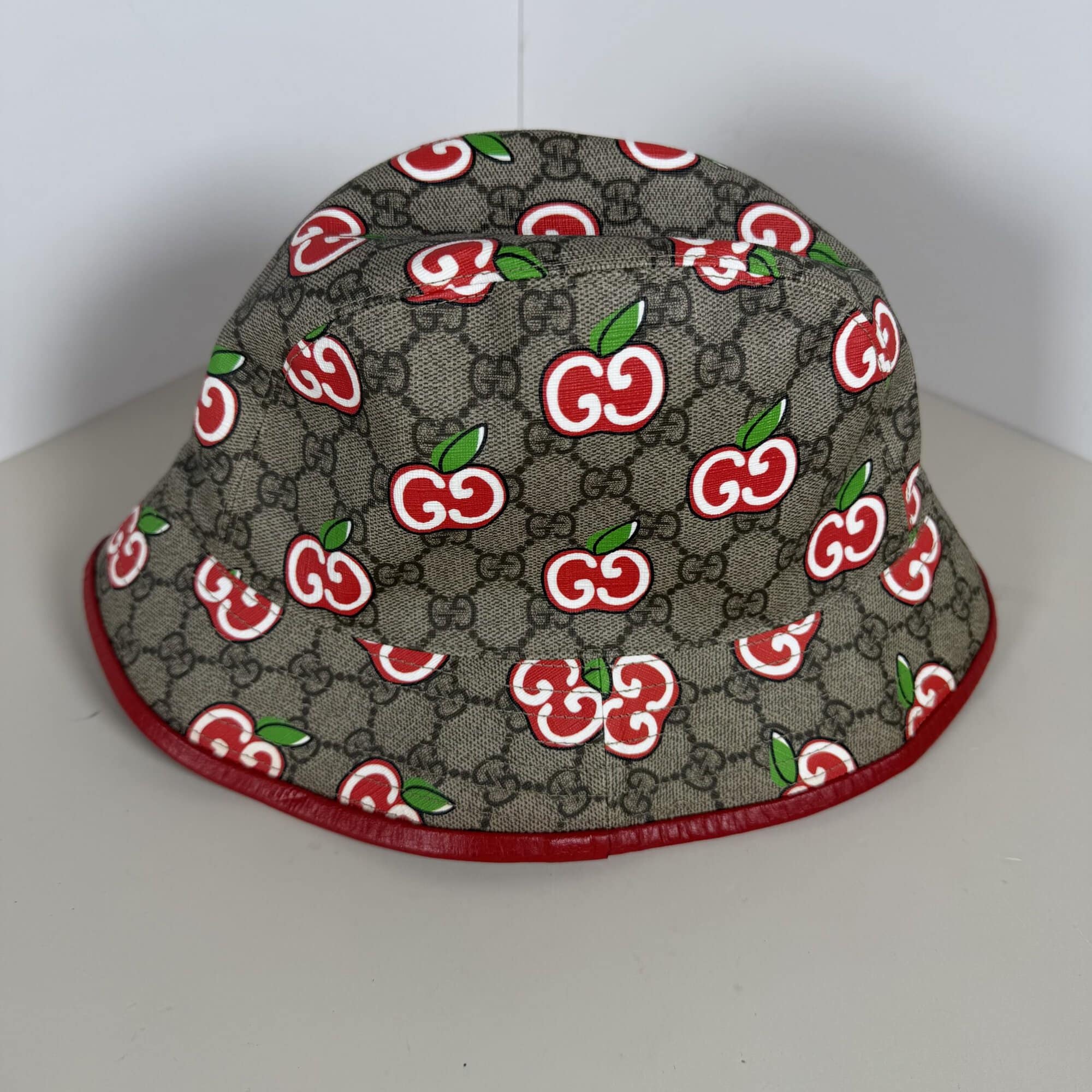 Gucci GG Supreme Monogram Les Pommes Apple Bucket Hat - Image 4