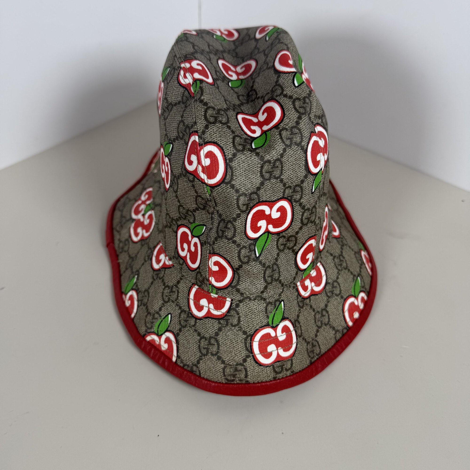 Gucci GG Supreme Monogram Les Pommes Apple Bucket Hat - Image 5