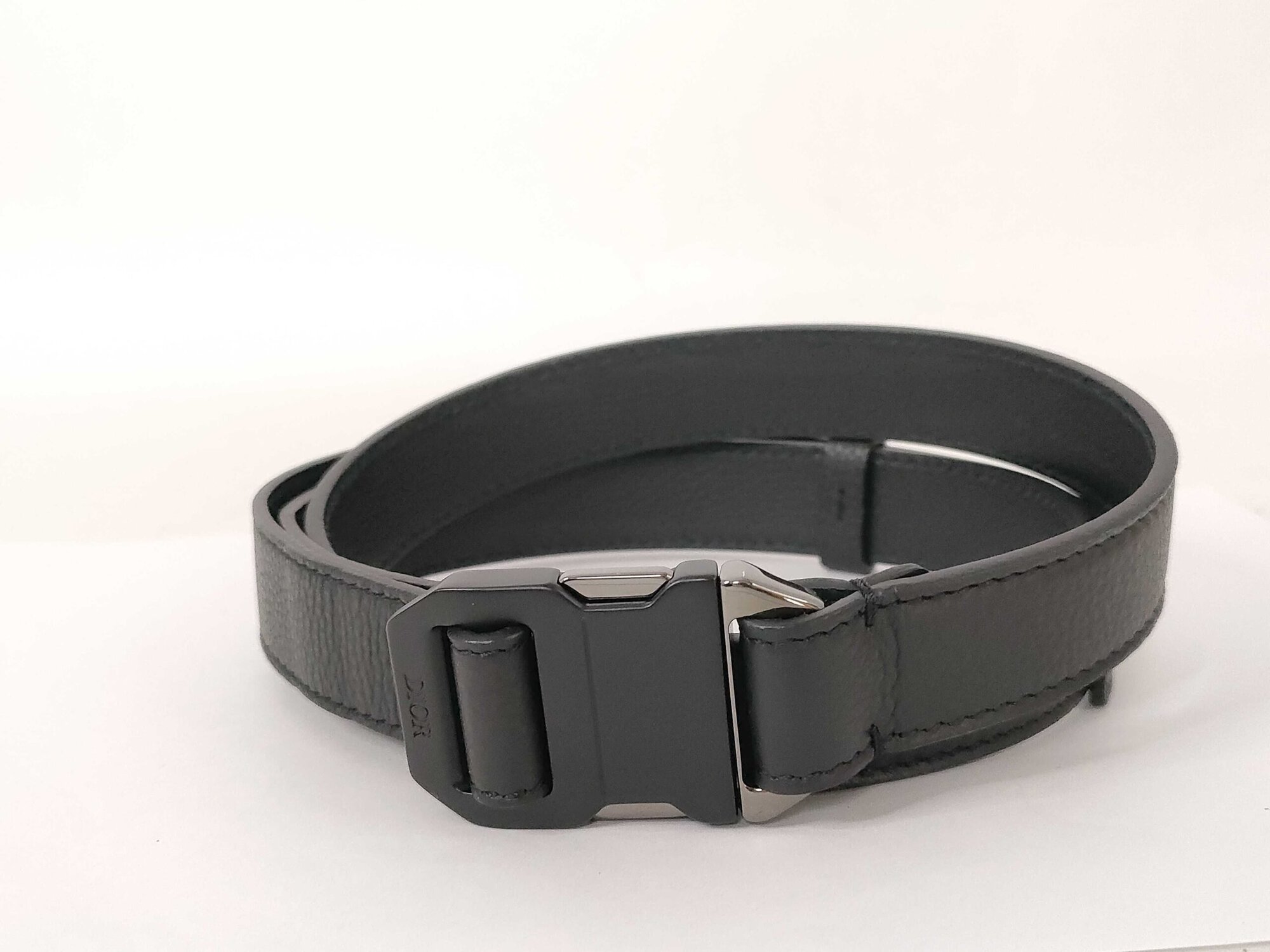 Christian Dior Men's Matte Black CD Quick-Release Tactical Buckle Grained Leather Belt
