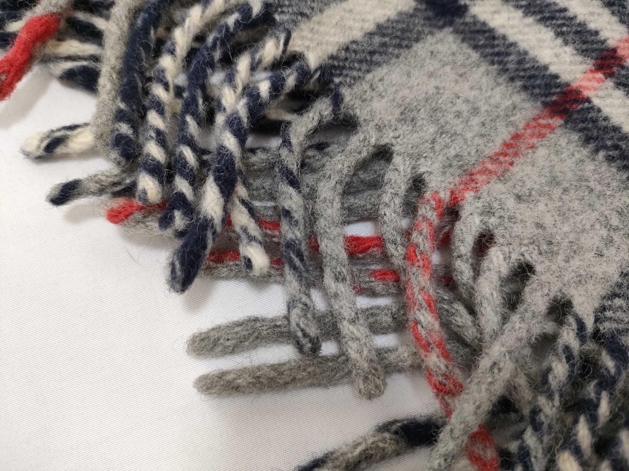 Vintage Burberrys of London Gray House Check 100% Pure Wool Oversized Scarf Shawl, additional view 9
