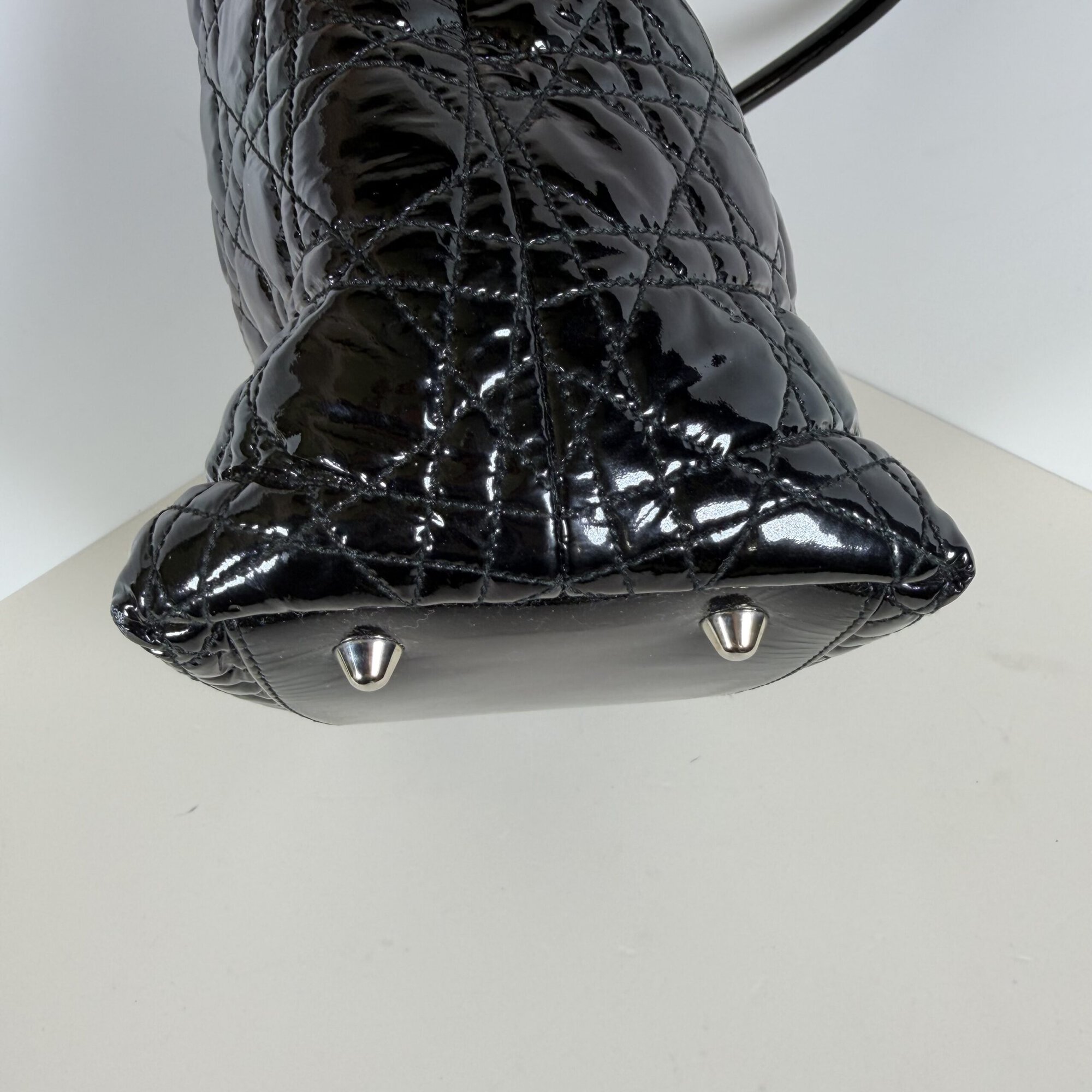 Dior Black Ultratglossy Patent Calfskin Cannage Medium Lady Dior Bag - Image 4