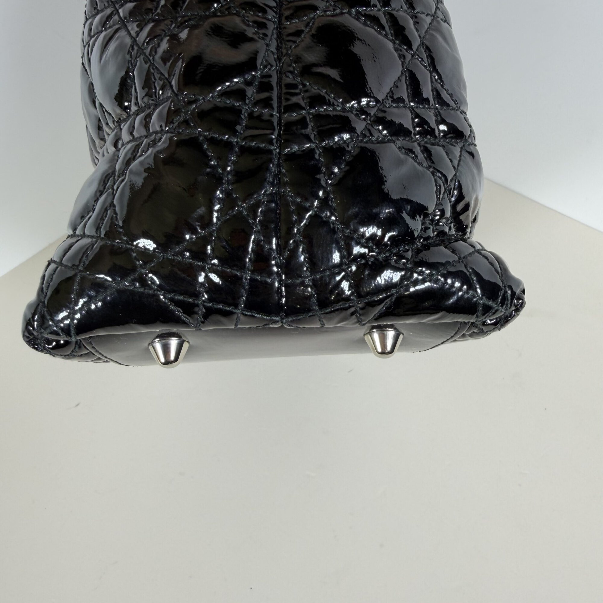 Dior Black Ultratglossy Patent Calfskin Cannage Medium Lady Dior Bag - Image 5