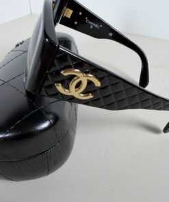 Vintage Chanel 1993 Archive Black Matelassé Quilted CC Logo Square Sunglasses